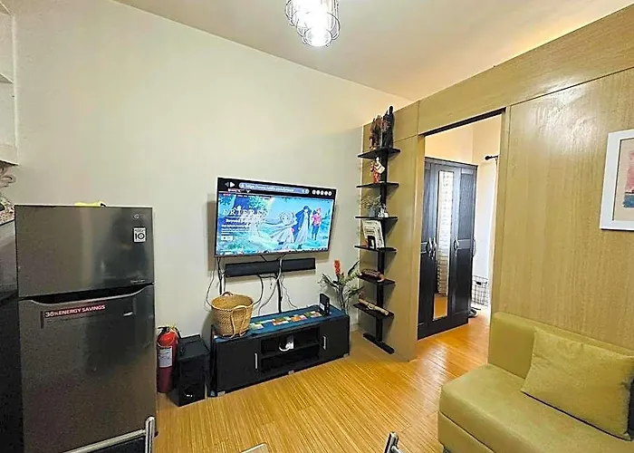 1 Bedroom With Balcony Near Airport Bgc Taguig Отель